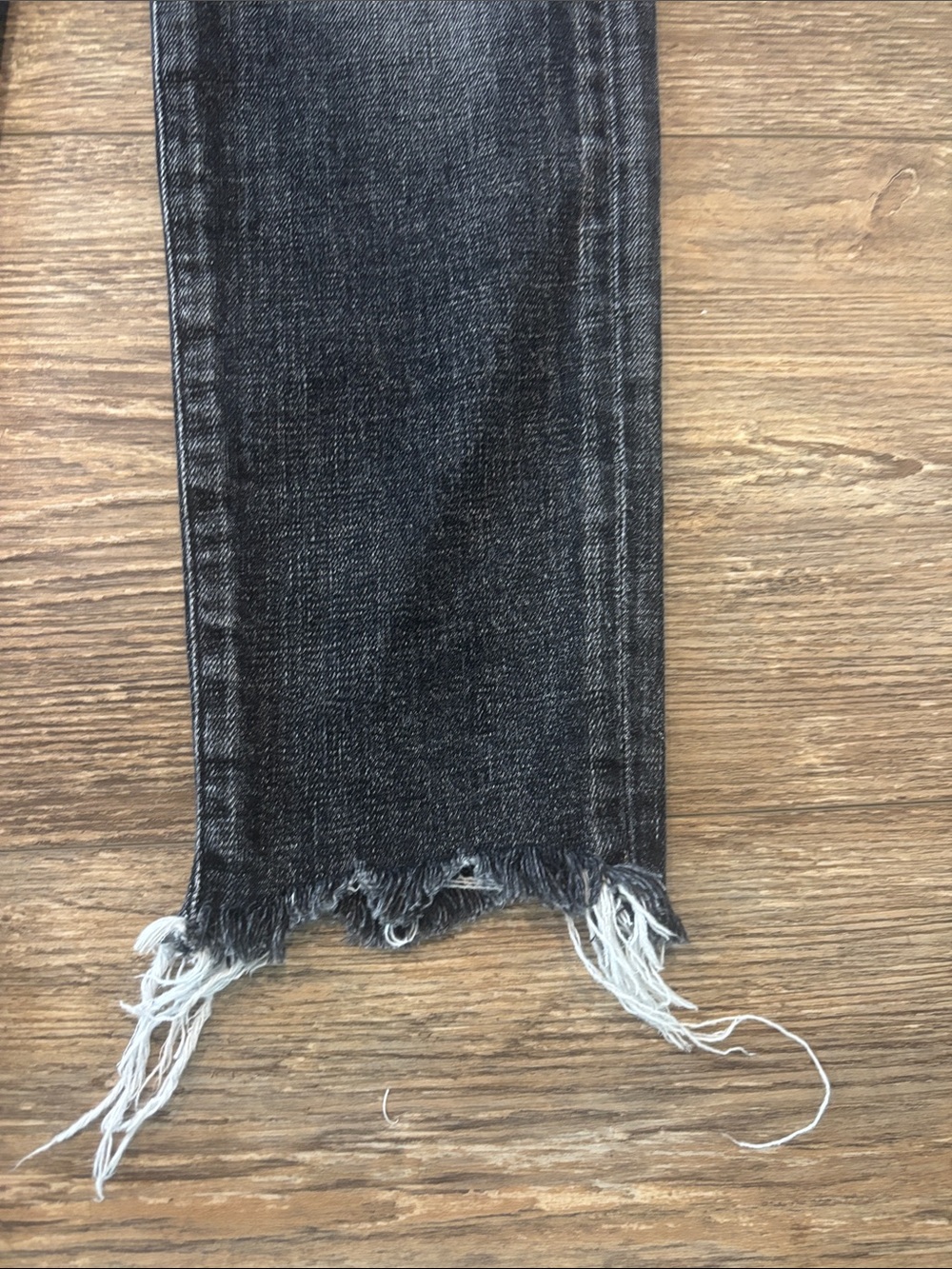 Moussy Vintage Glendele Skinny Distressed Raw Hem Jeans Black Womens Size 28 est - Picture 7 of 15